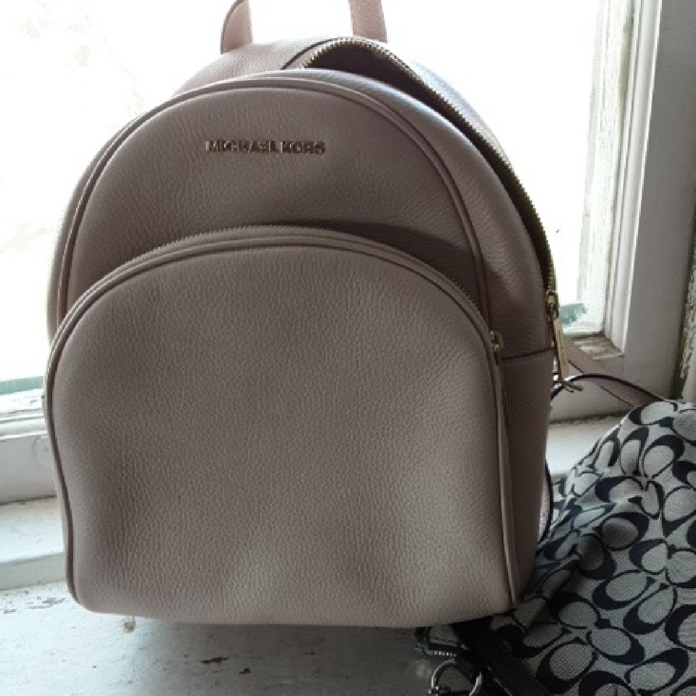 Michael Kors Cream Backpack
